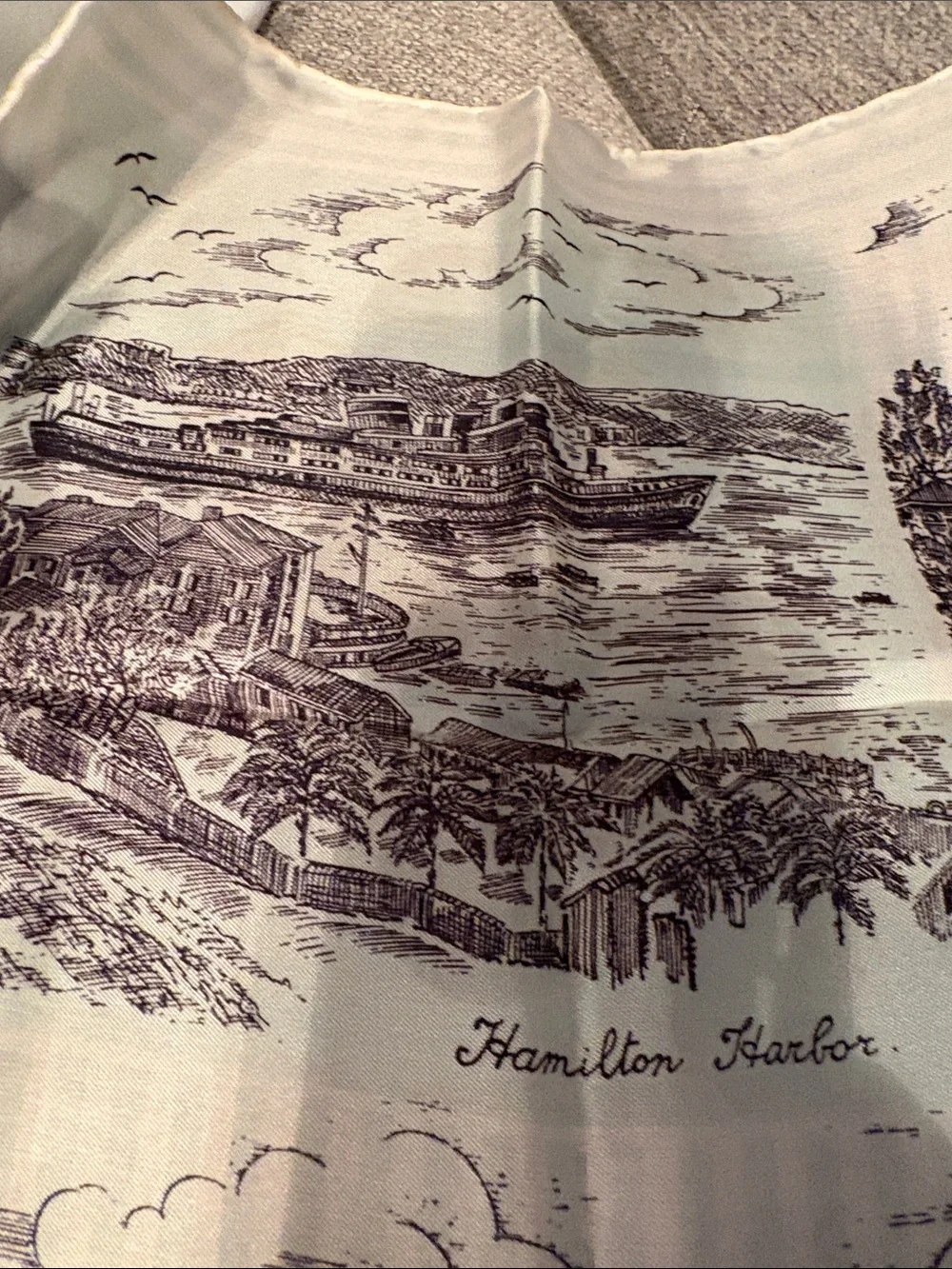 Bermuda silk scarf - Cream and Black